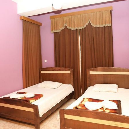 Hotel Villa Kabashi Korça Kültér fotó