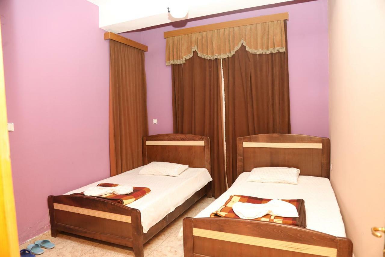 Hotel Villa Kabashi Korça Kültér fotó