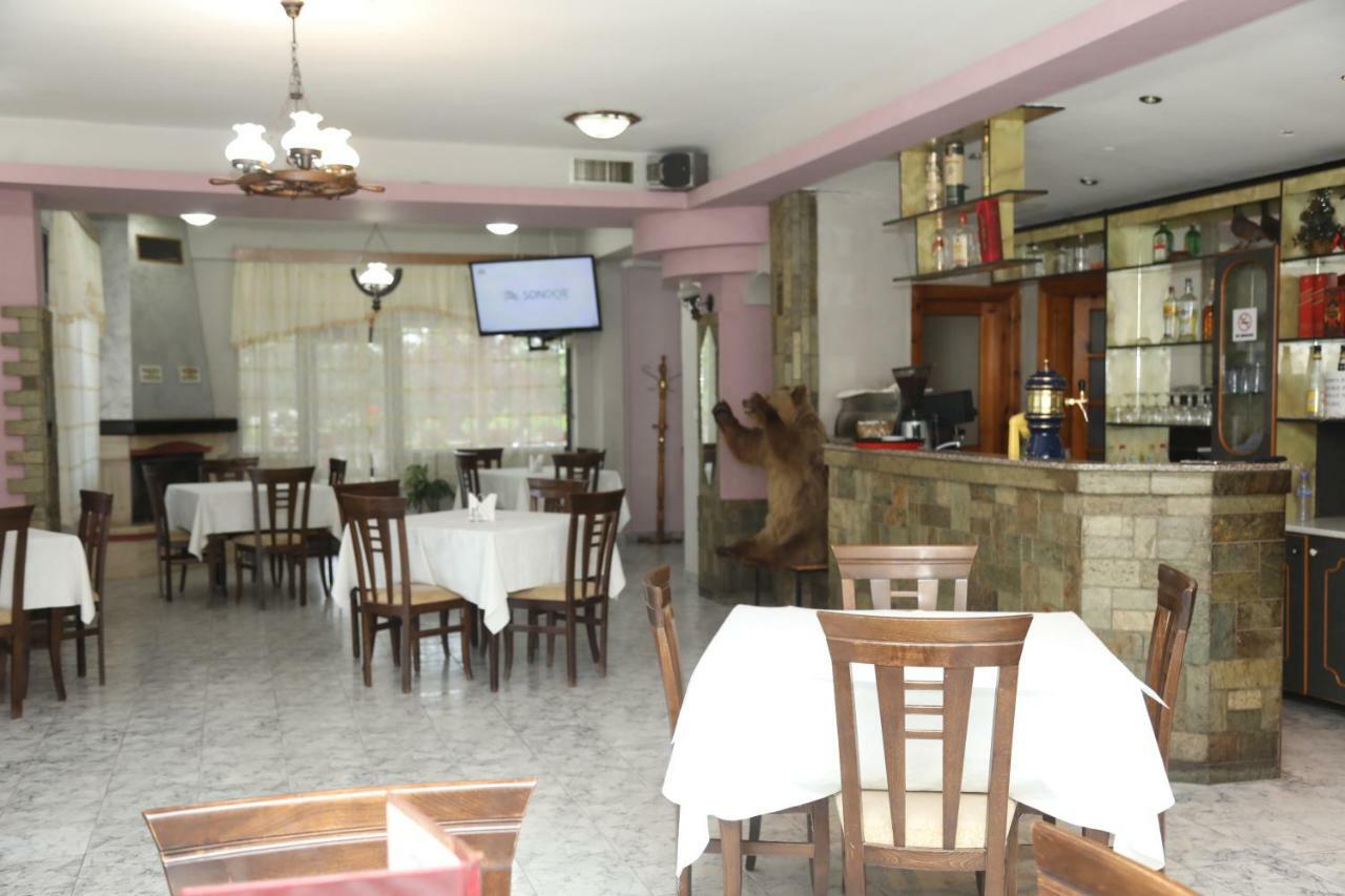 Hotel Villa Kabashi Korça Kültér fotó
